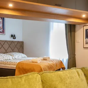 hotellátogatás