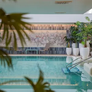 Atlantis Wellness & Conference Hotel