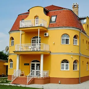 Kastely Panzio Ii. Vendégház